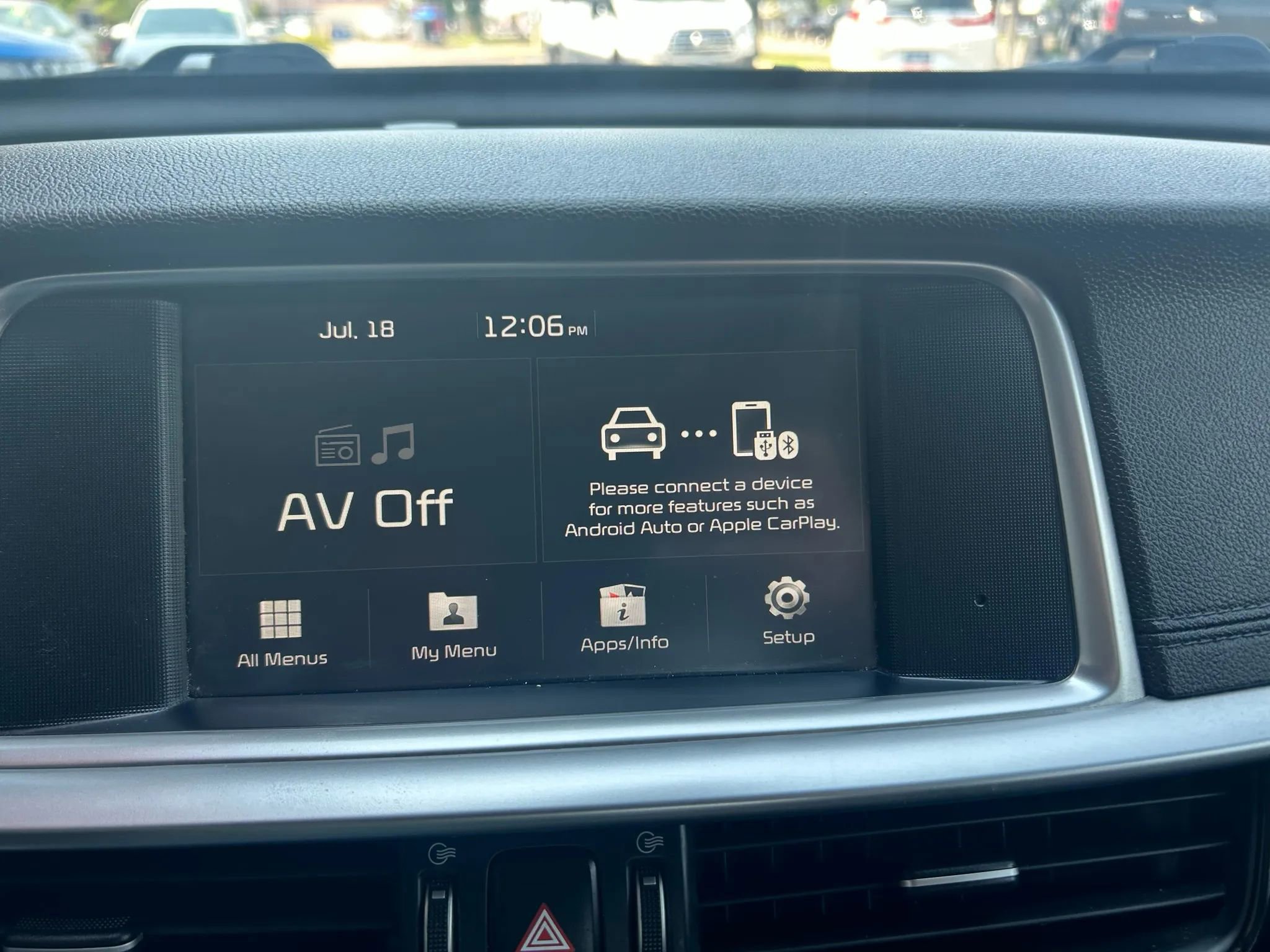 Used 2020 Kia Optima LX image 9