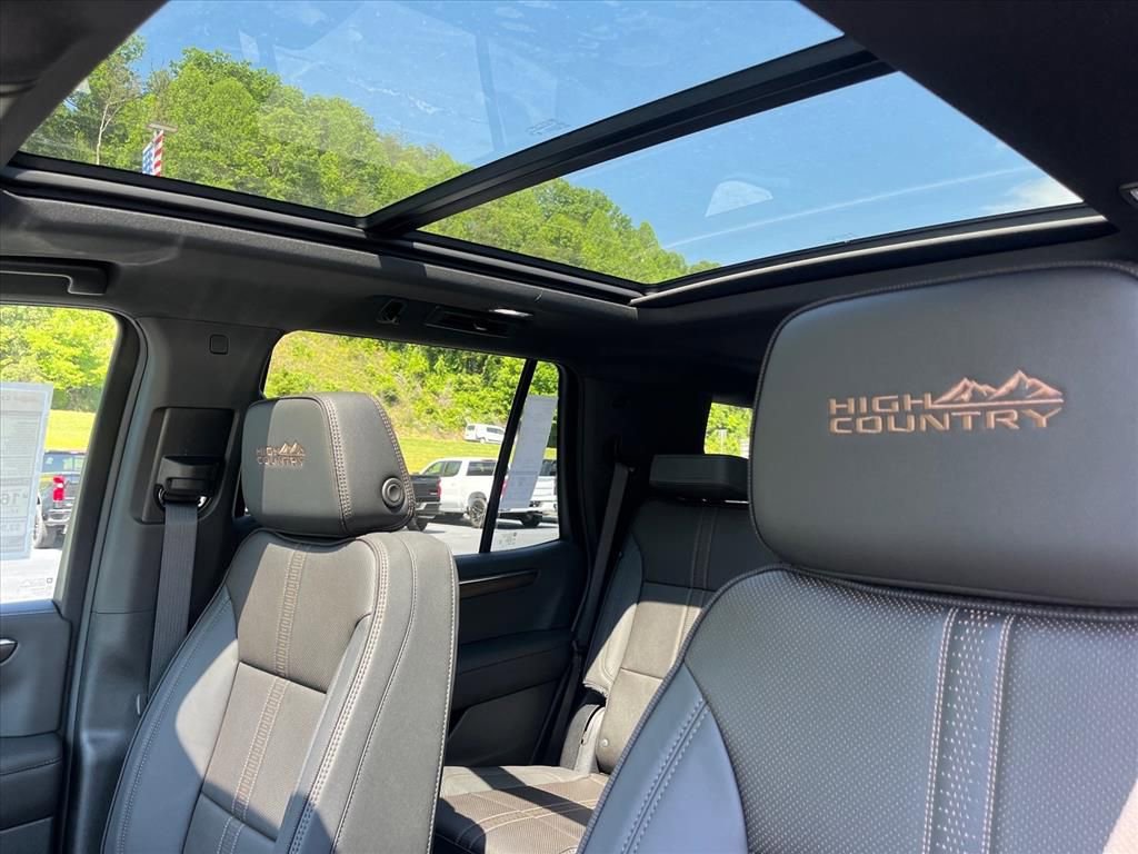 New 2026 Chevrolet Tahoe High Country w/ Sun And Tow Package AWD/4WD image 8