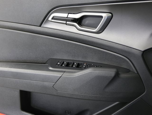 New 2026 Kia Sportage LX image 23
