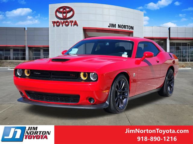 Used 2022 Dodge Challenger R/T Scat Pack RWD image 3
