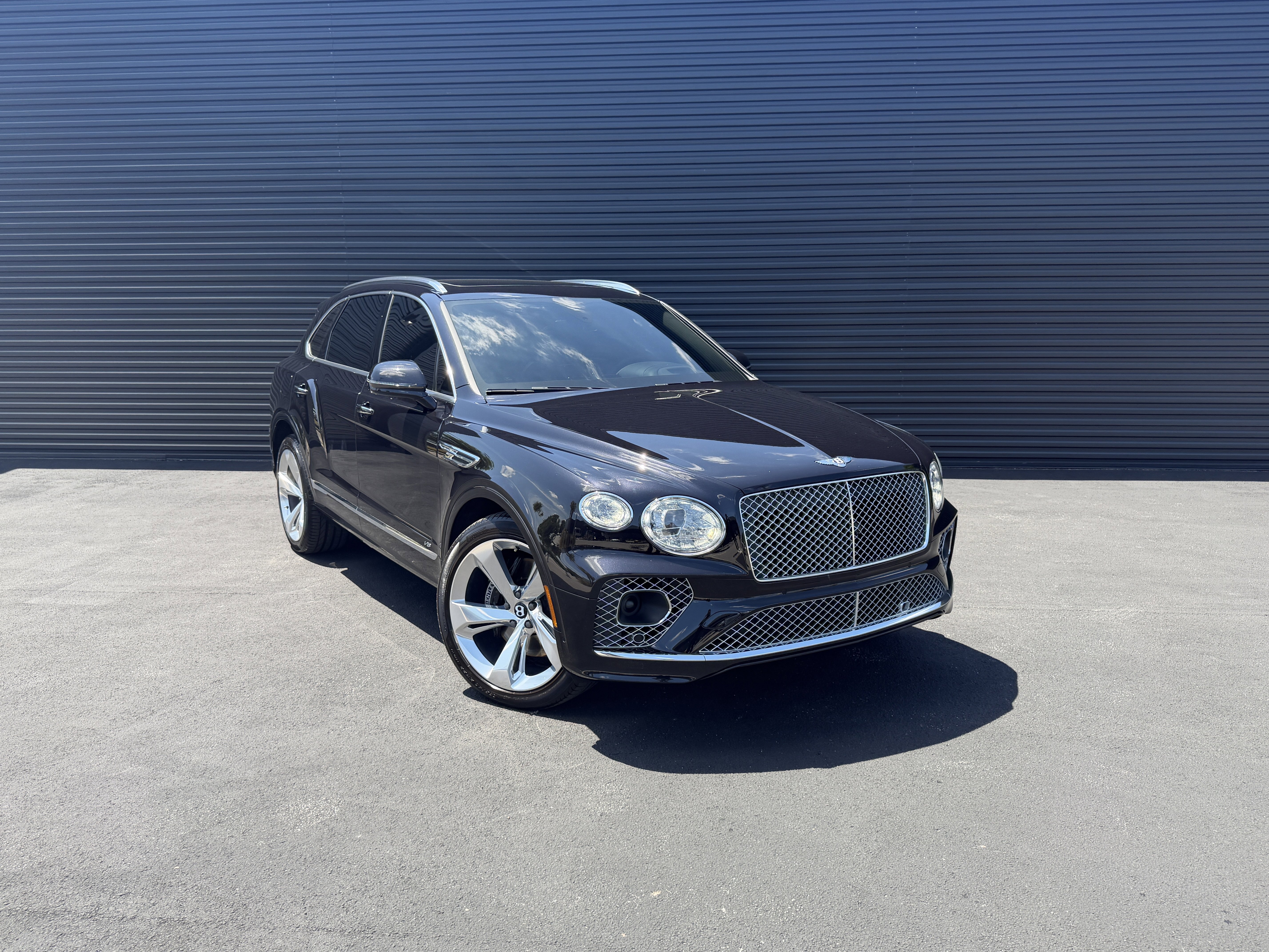 Used 2022 Bentley Bentayga image 7