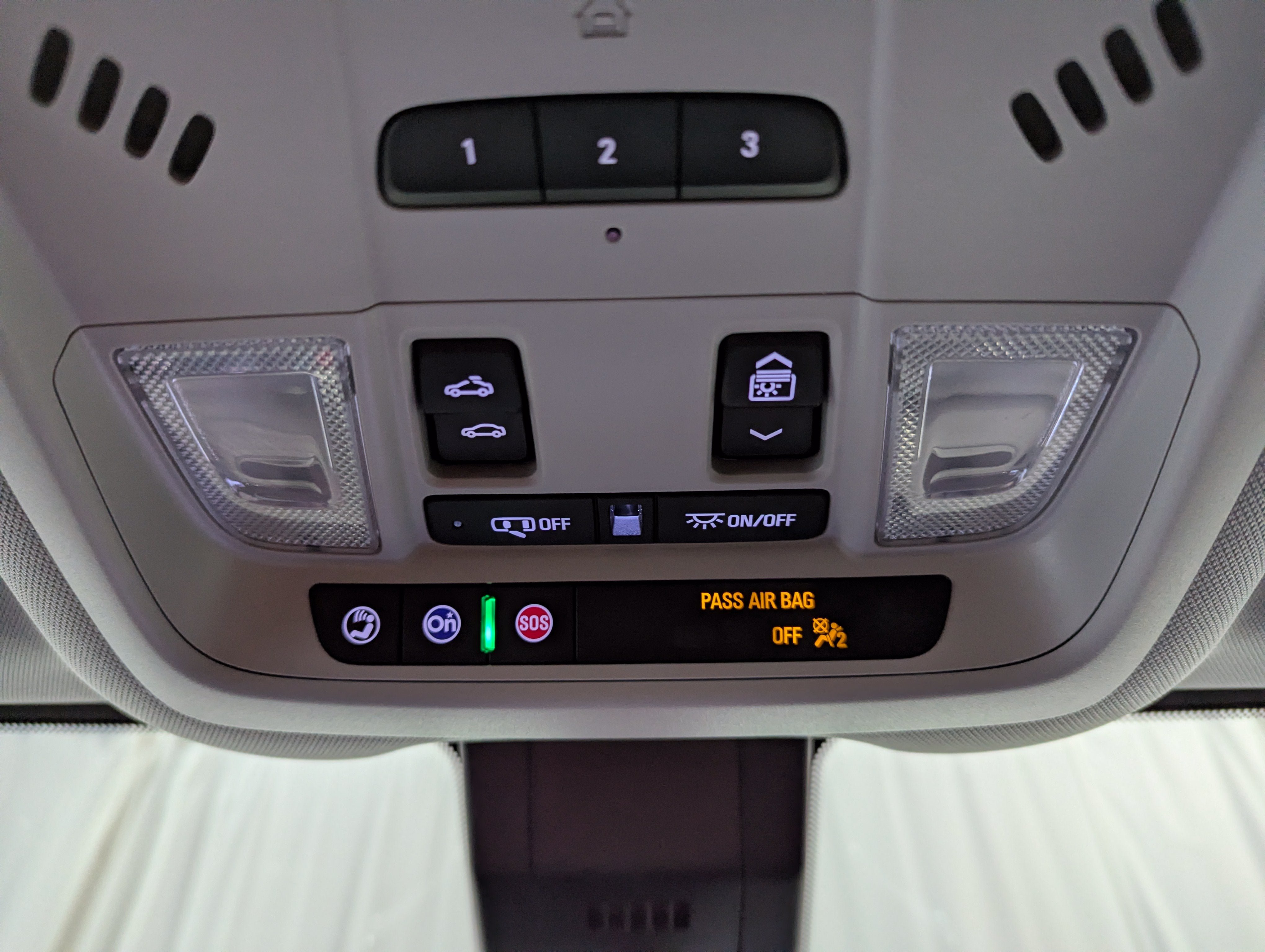 Used 2023 Chevrolet Equinox Premier AWD/4WD image 26
