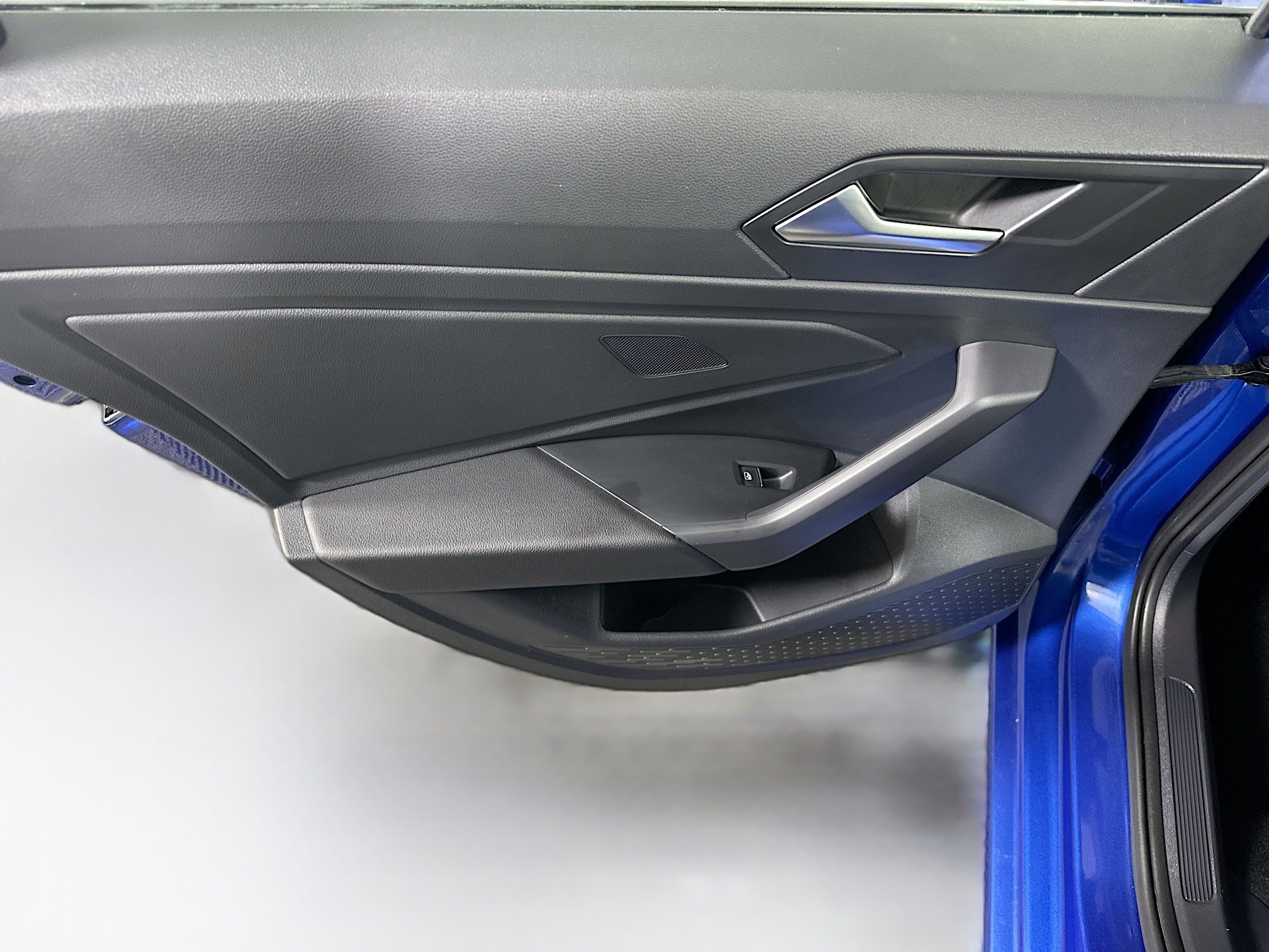 Used 2024 Volkswagen Jetta SE image 25