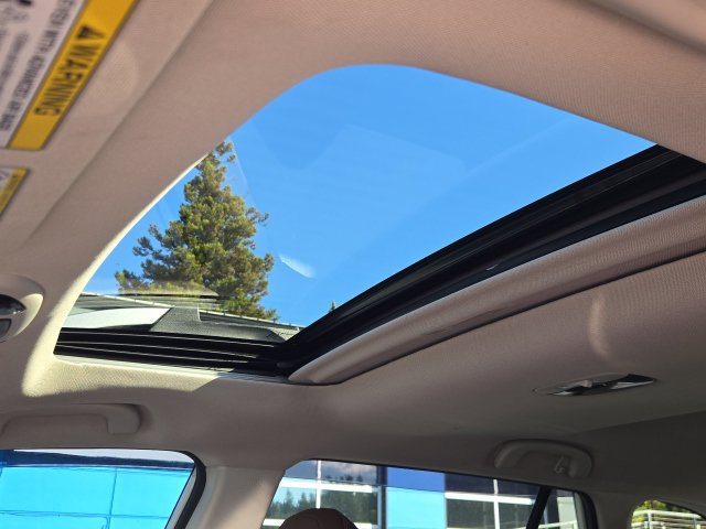Used 2022 Subaru Outback Touring XT AWD/4WD image 17