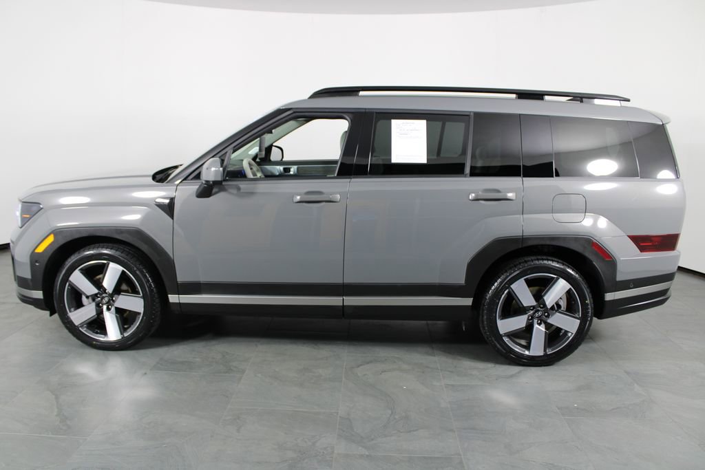 Used 2024 Hyundai Santa Fe Limited FWD image 12