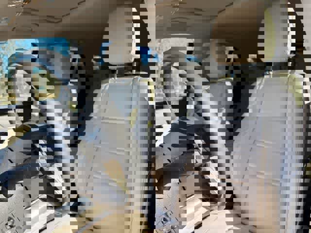 Used 2020 Mercedes-Benz GLE 350 4MATIC w/ Premium Package image 12