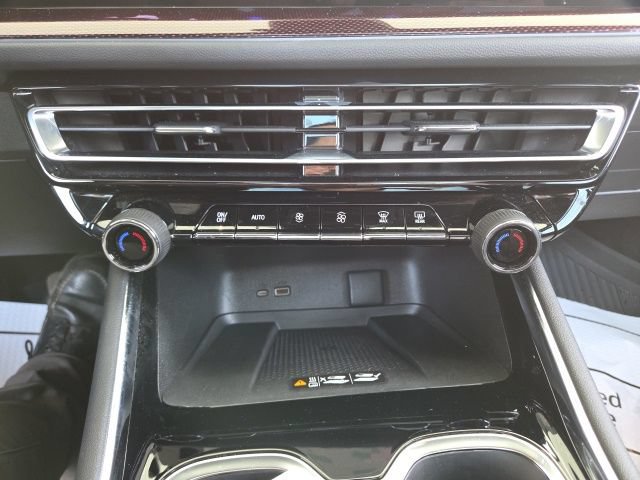Used 2026 Chevrolet Traverse RS AWD/4WD image 65