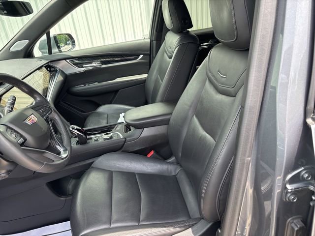 Used 2022 Cadillac XT6 Premium Luxury image 28