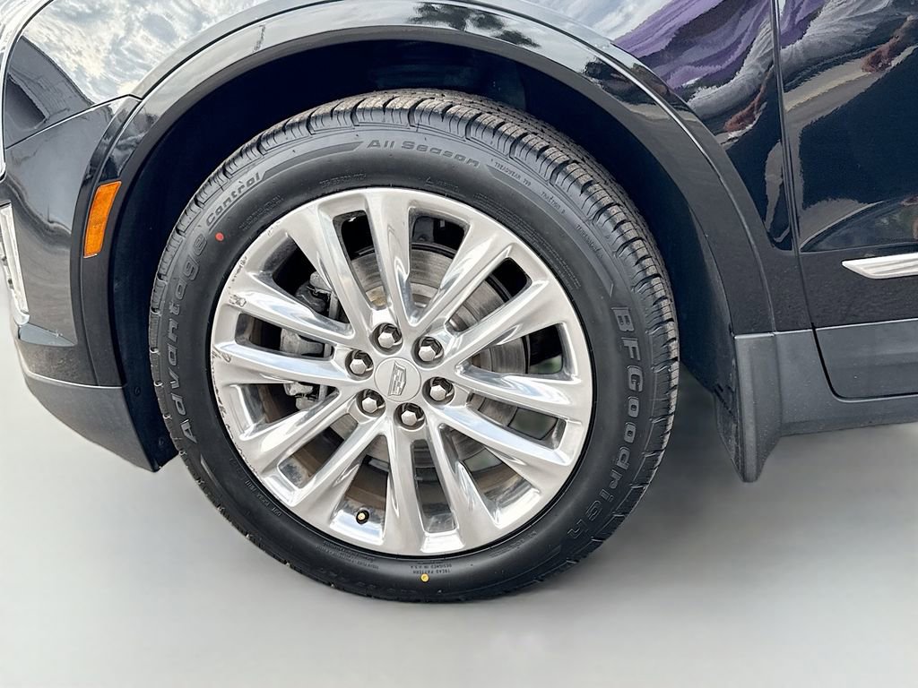 Used 2018 Cadillac XT5 Platinum AWD/4WD image 41