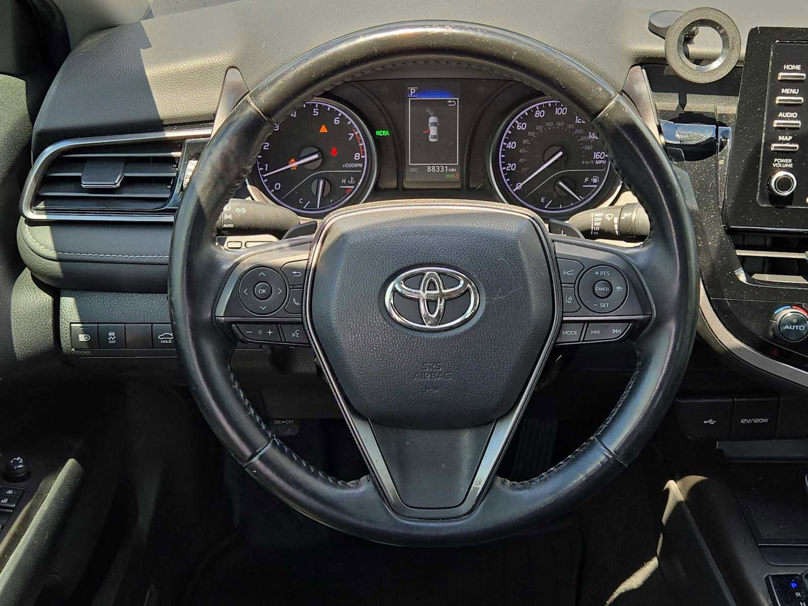 Used 2021 Toyota Camry SE w/ Convenience Package FWD image 18