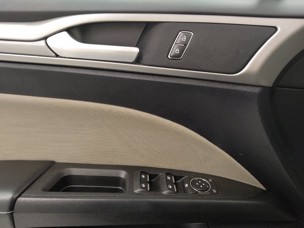 Used 2020 Ford Fusion S FWD image 27