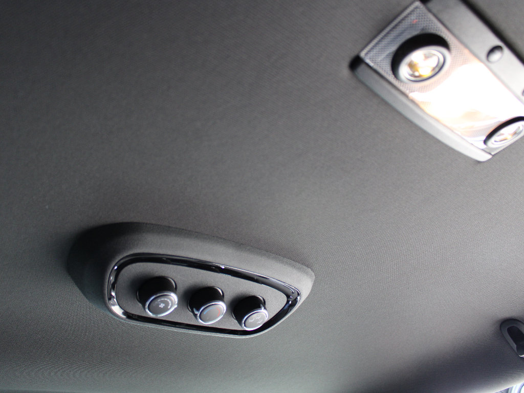 Used 2025 Dodge Durango GT w/ Blacktop Package image 34