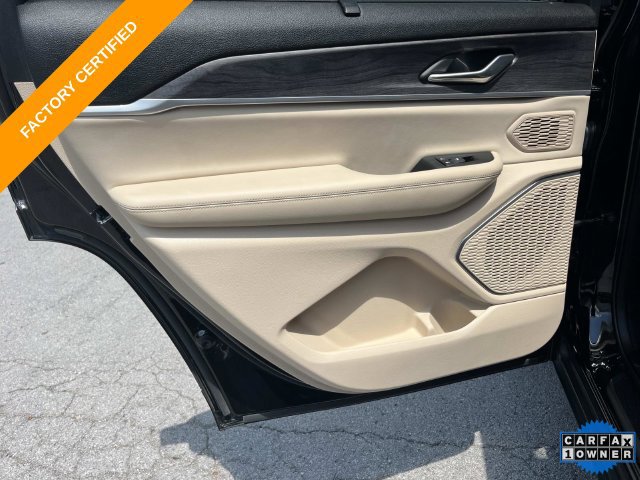 Certified 2025 Jeep Grand Cherokee L Limited w/ Luxury Tech Group II AWD/4WD image 19