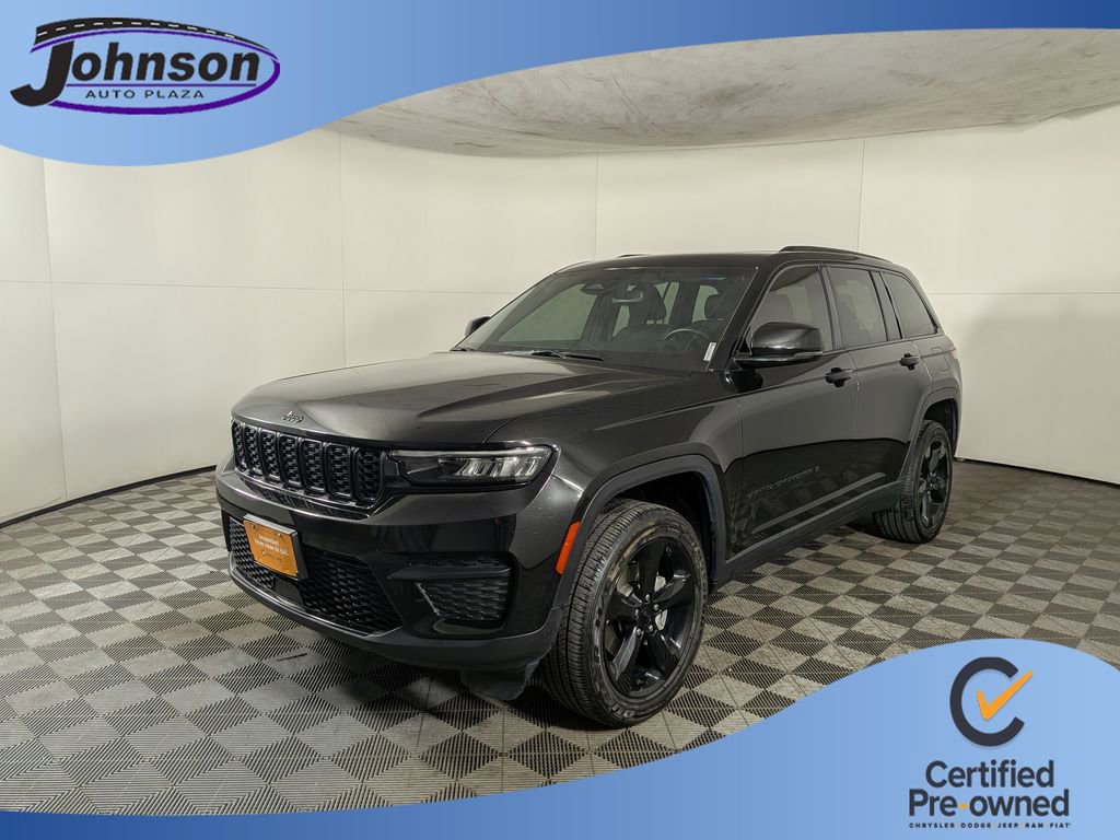 Certified 2022 Jeep Grand Cherokee Altitude image 1
