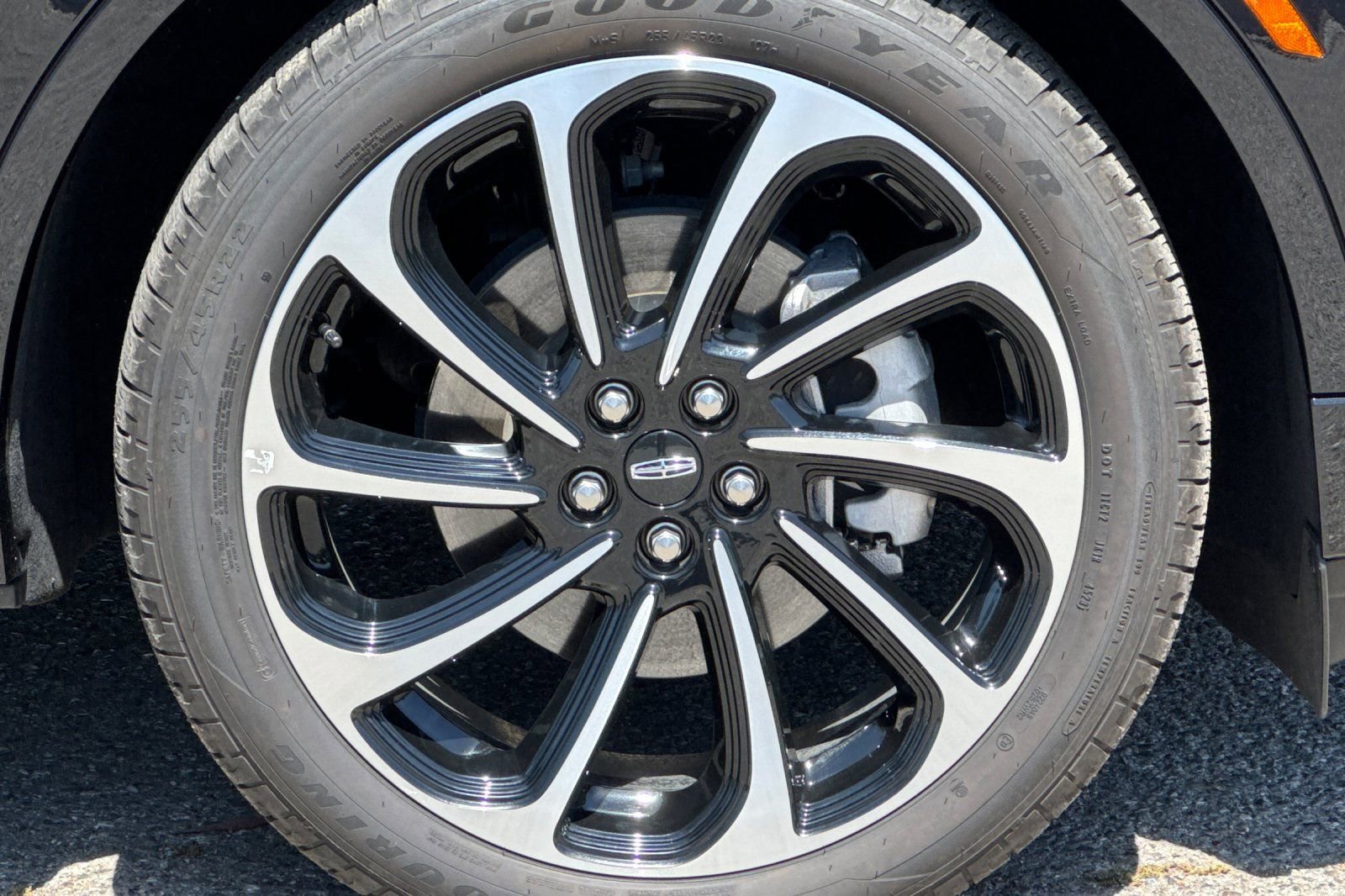 Certified 2024 Lincoln Nautilus Black Label image 27