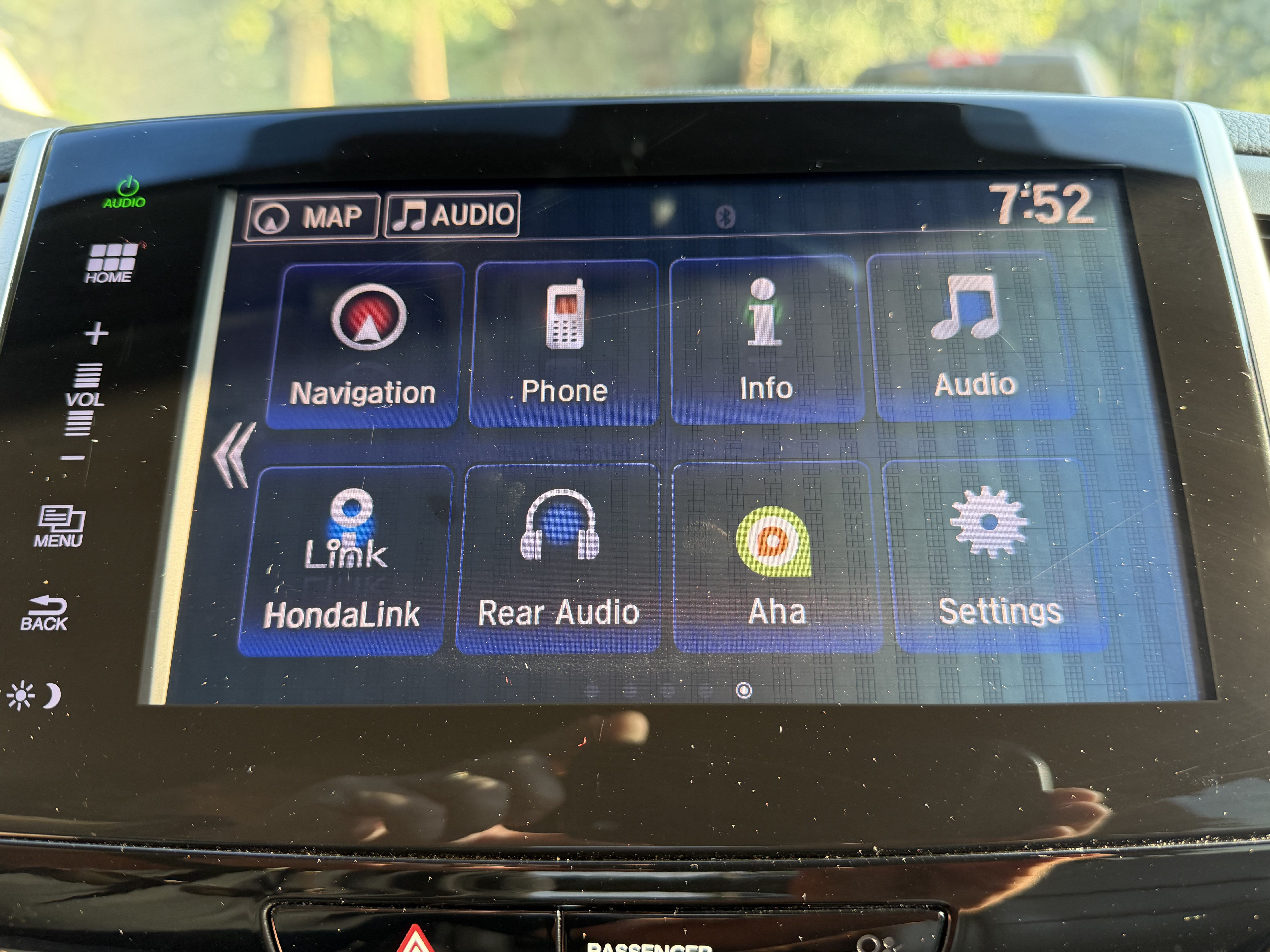 Used 2016 Honda Pilot Touring image 22
