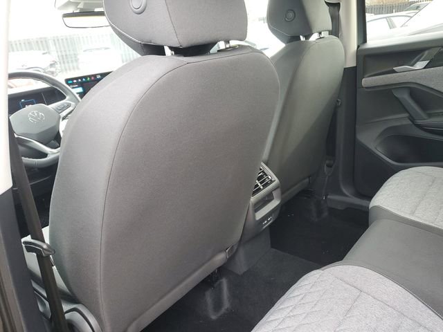 Used 2025 Volkswagen Tiguan S image 13