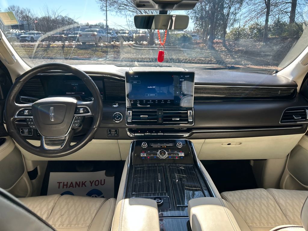 Used 2022 Lincoln Navigator L Black Label image 14