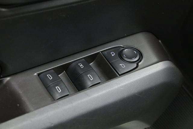 Used 2025 Chevrolet Colorado Trail Boss AWD/4WD image 32