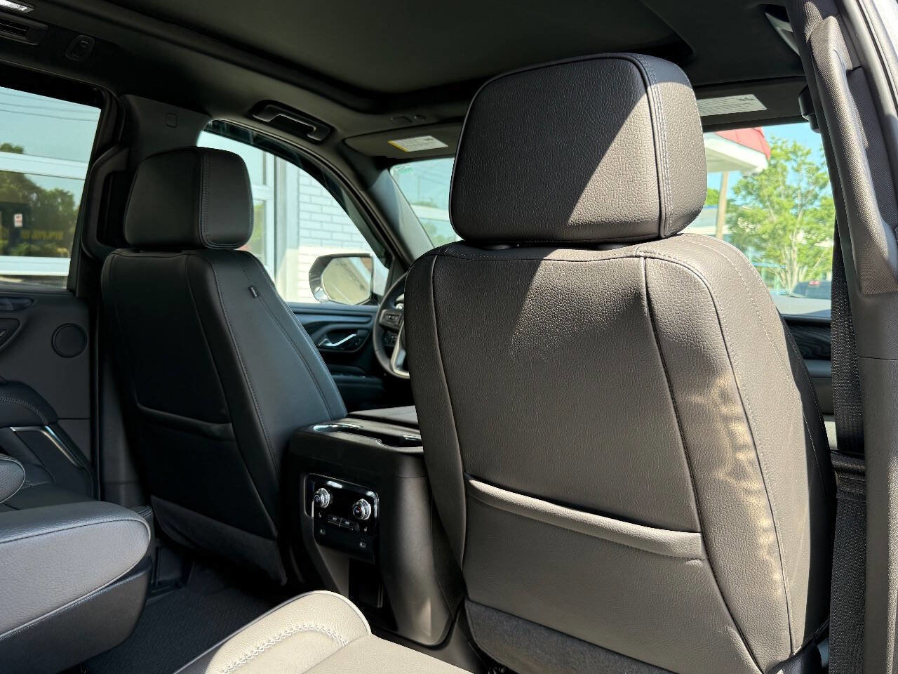 Used 2024 GMC Yukon Denali w/ Max Trailering Package image 40
