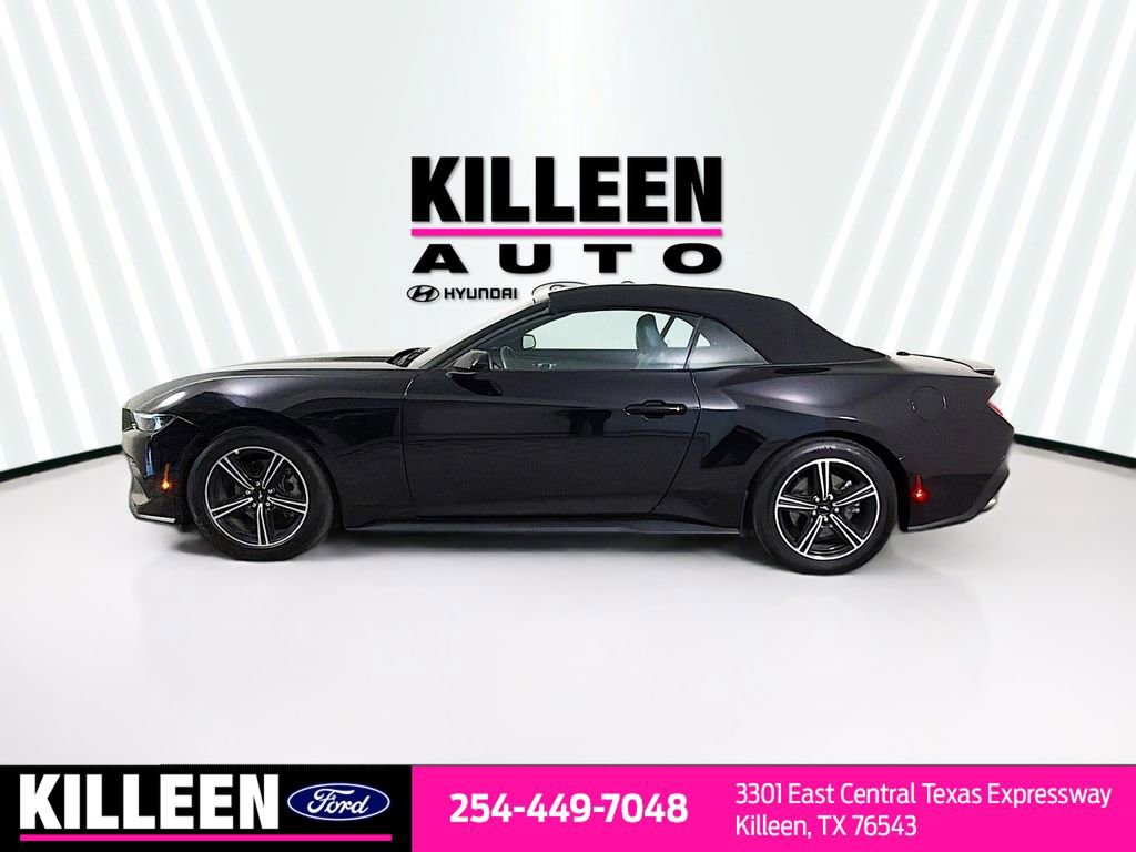 Used 2025 Ford Mustang Premium image 4