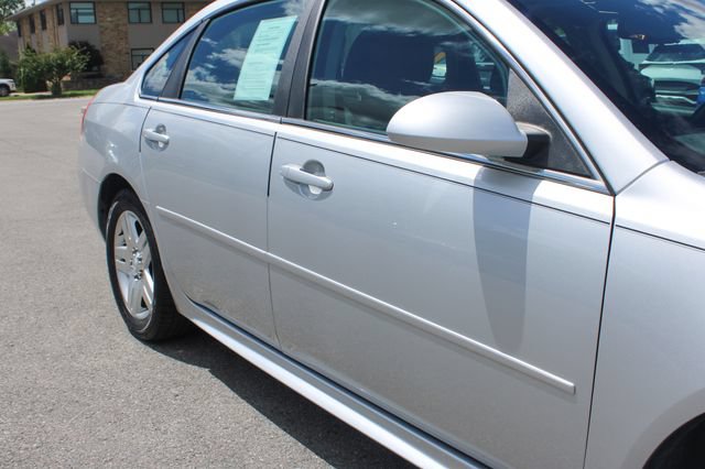 Used 2013 Chevrolet Impala LT w/ LT Sunroof Package FWD image 41