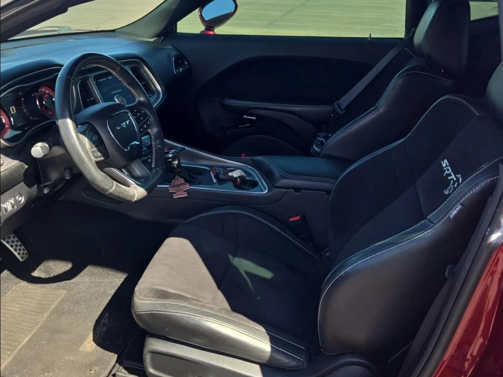 Used 2019 Dodge Challenger SRT Hellcat RWD image 5