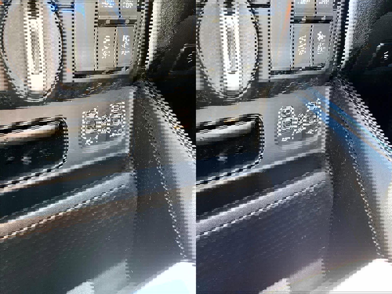 Used 2024 RAM 2500 Rebel w/ Safety Group AWD/4WD image 26