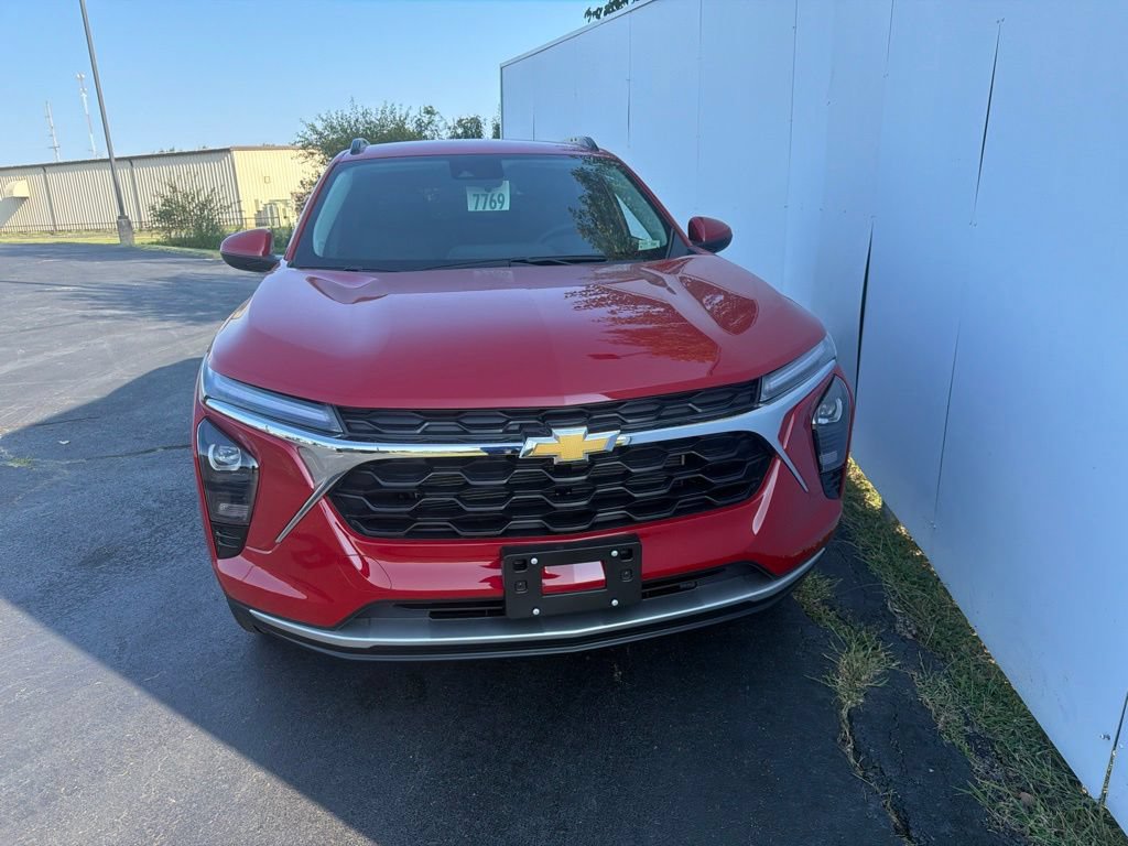 New 2026 Chevrolet Trax LT w/ Driver Confidence Package FWD image 10