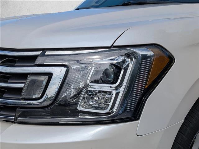 Used 2019 Ford Expedition XLT w/ Equipment Group 202A RWD image 2