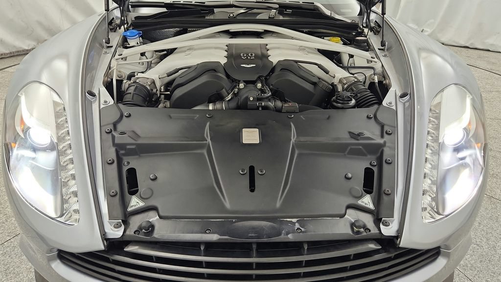 Used 2014 Aston Martin Vanquish Coupe RWD image 86