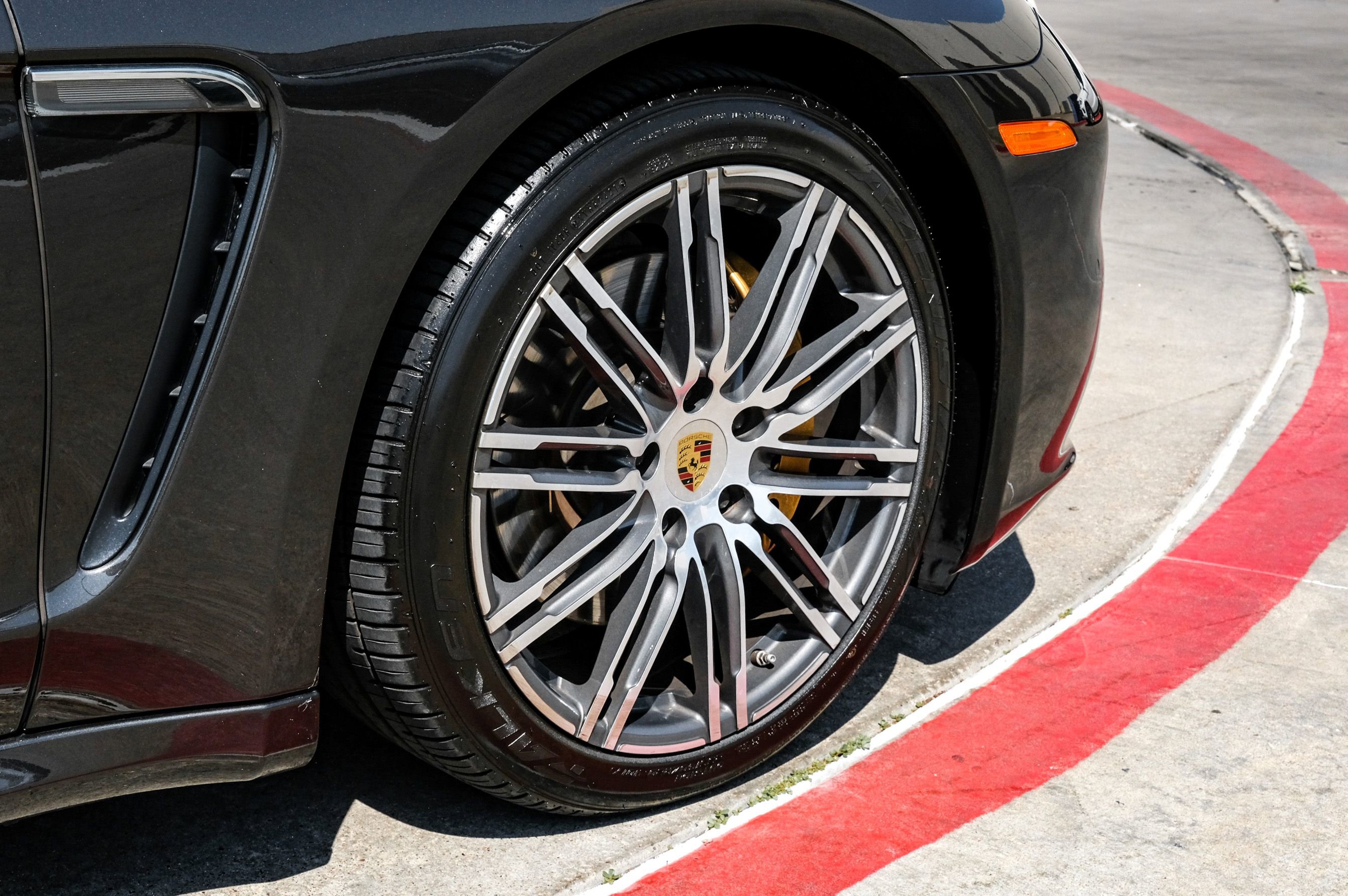 Used 2015 Porsche Panamera S w/ Premium Package Plus image 48