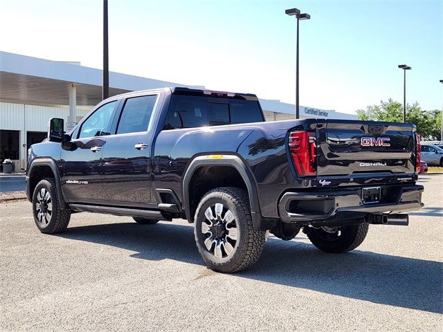New 2025 GMC Sierra 3500 Denali w/ Denali Reserve Package image 9