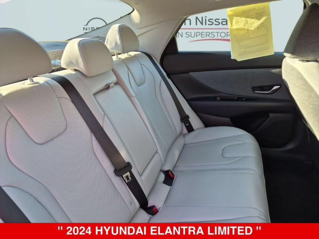 Used 2024 Hyundai Elantra Limited FWD image 35