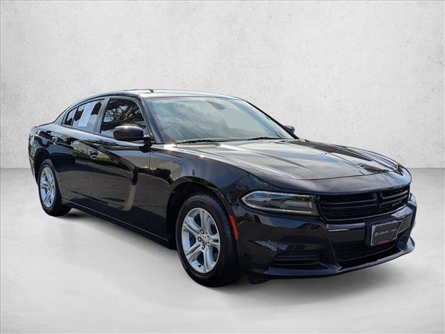 Used 2020 Dodge Charger SXT image 3