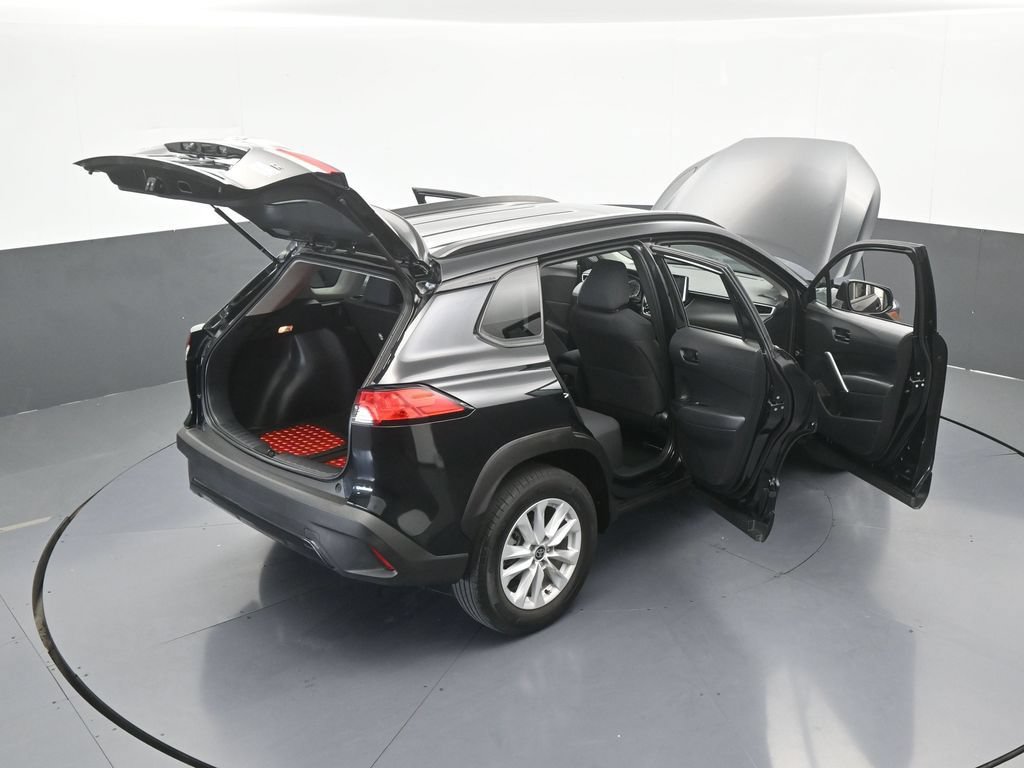 Used 2022 Toyota Corolla Cross LE w/ Moonroof Package FWD image 62