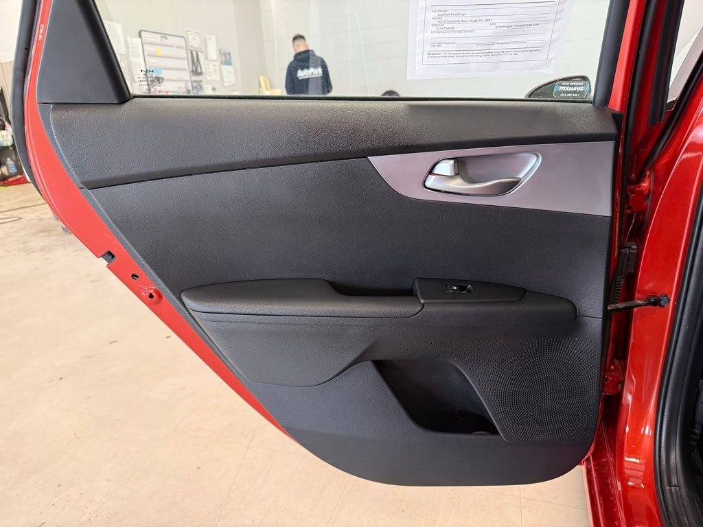 Used 2022 Kia Forte LXS image 25