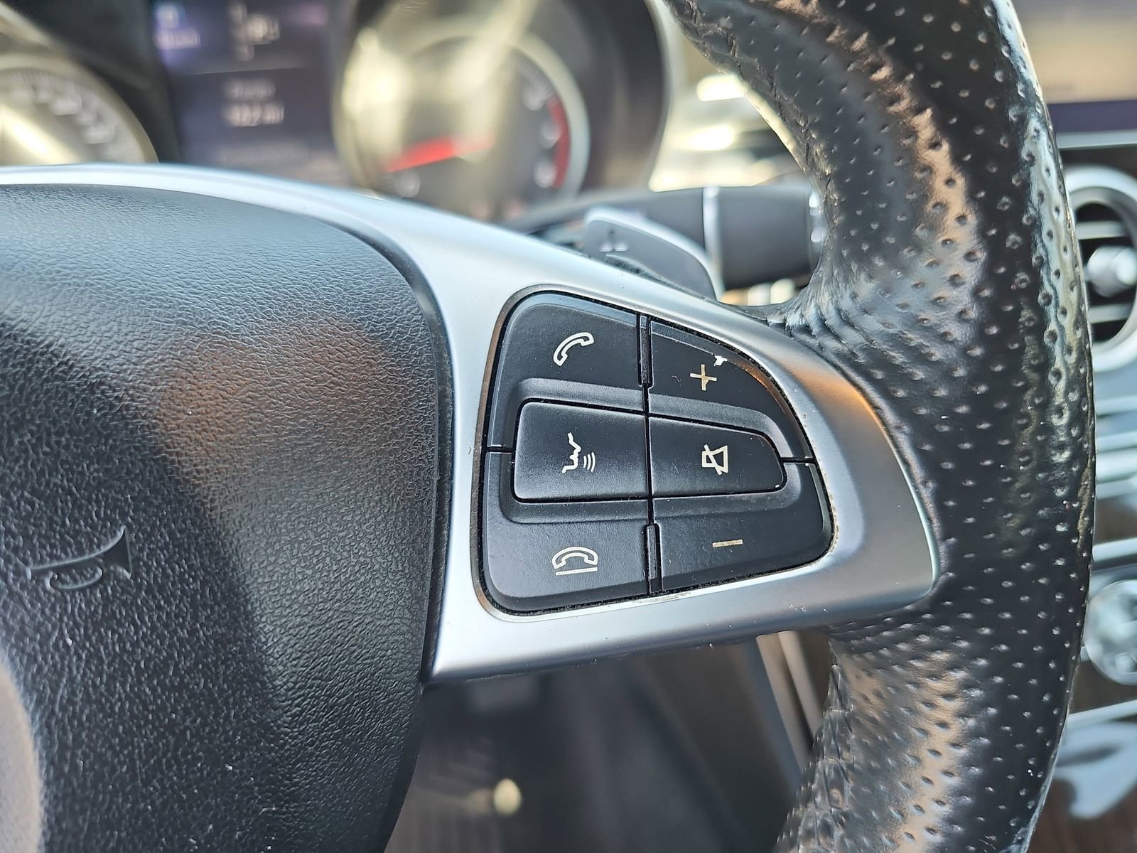 Used 2015 Mercedes-Benz C 400 4MATIC image 17
