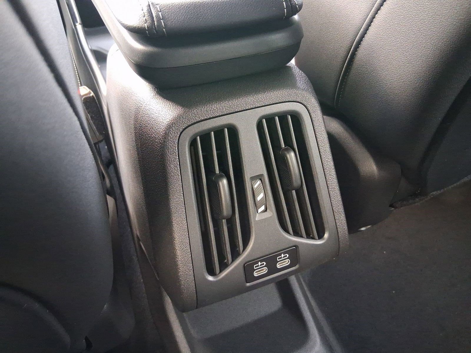 Used 2026 BMW X2 xDrive28i w/ Technology Package image 26