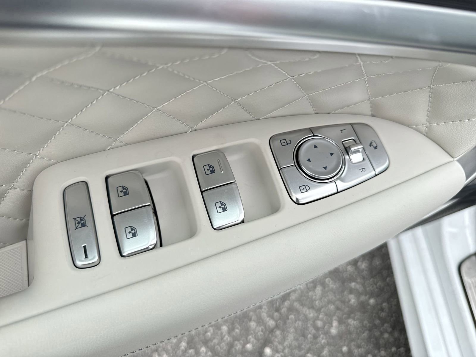 New 2025 Genesis G70 3.3T Advanced w/ Sport Prestige Package image 19