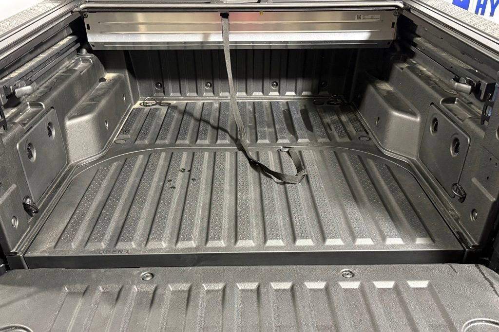 Used 2024 Hyundai Santa Cruz Night image 17