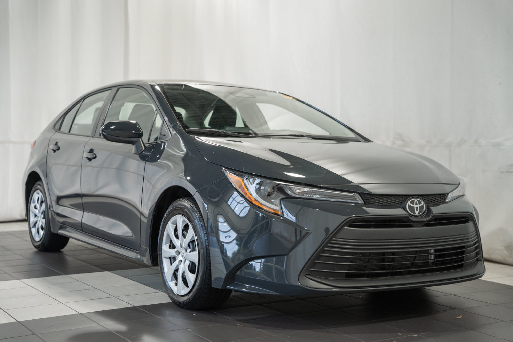 Used 2025 Toyota Corolla LE