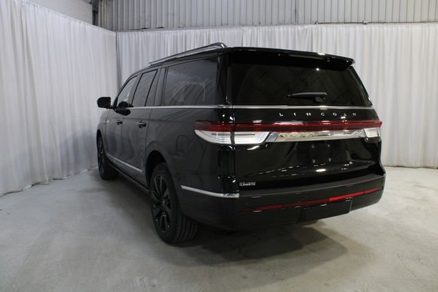 Certified 2023 Lincoln Navigator L Reserve AWD/4WD image 36