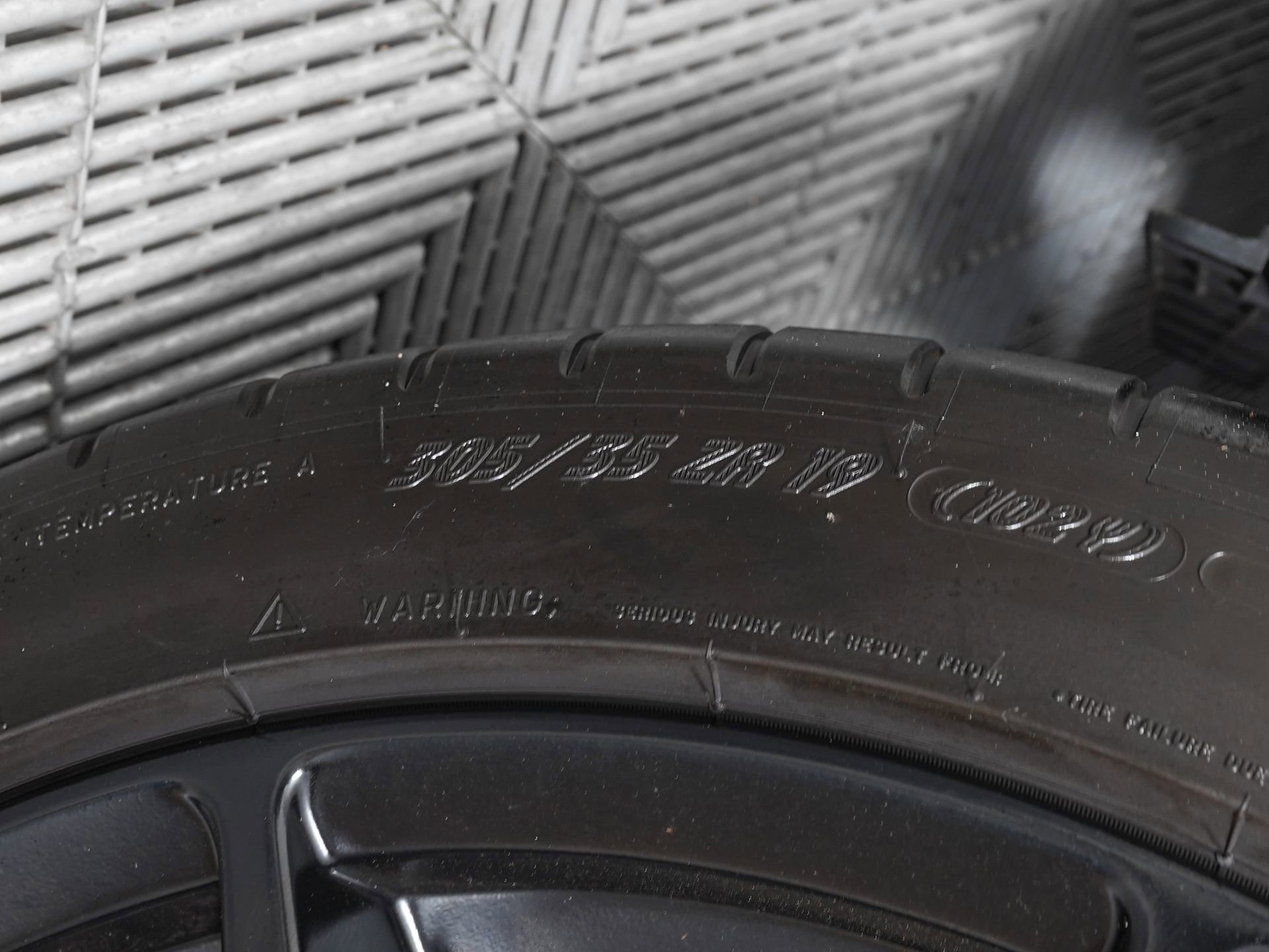 Used 2016 Ford Mustang Shelby GT350 w/ Technology Package image 30