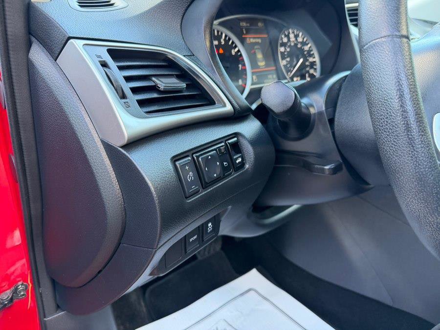 Used 2019 Nissan Sentra SR Turbo FWD image 23
