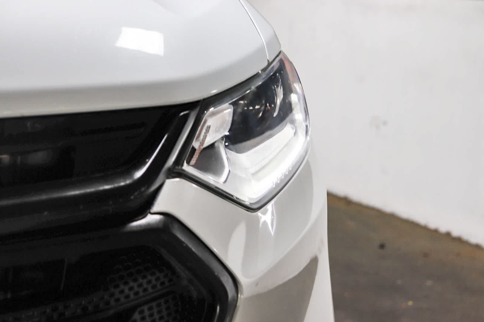 Used 2020 Chevrolet Traverse LS FWD image 7