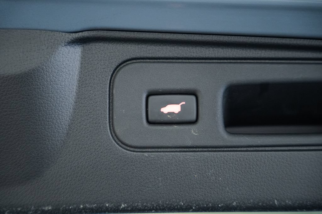 Used 2023 Honda Passport EX-L image 10