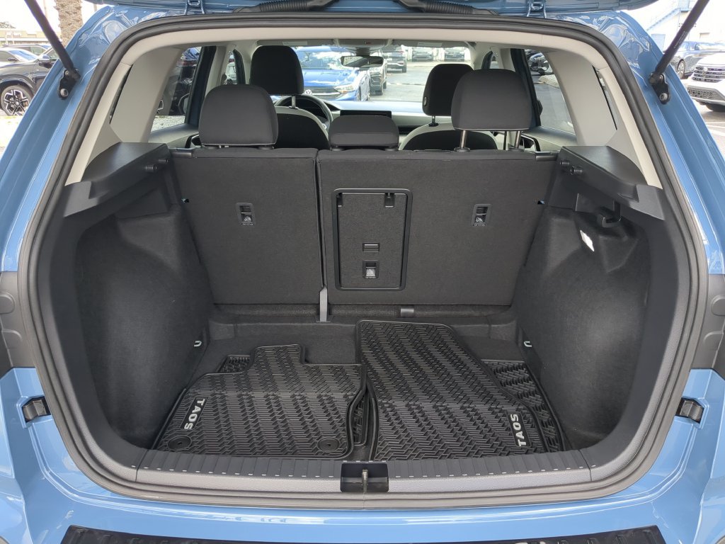 Certified 2026 Volkswagen Taos S FWD image 9