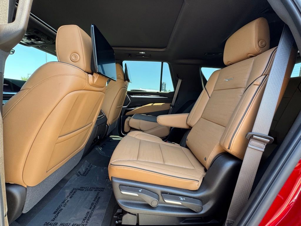 New 2026 Cadillac Escalade Luxury w/ Touring Package AWD/4WD image 36
