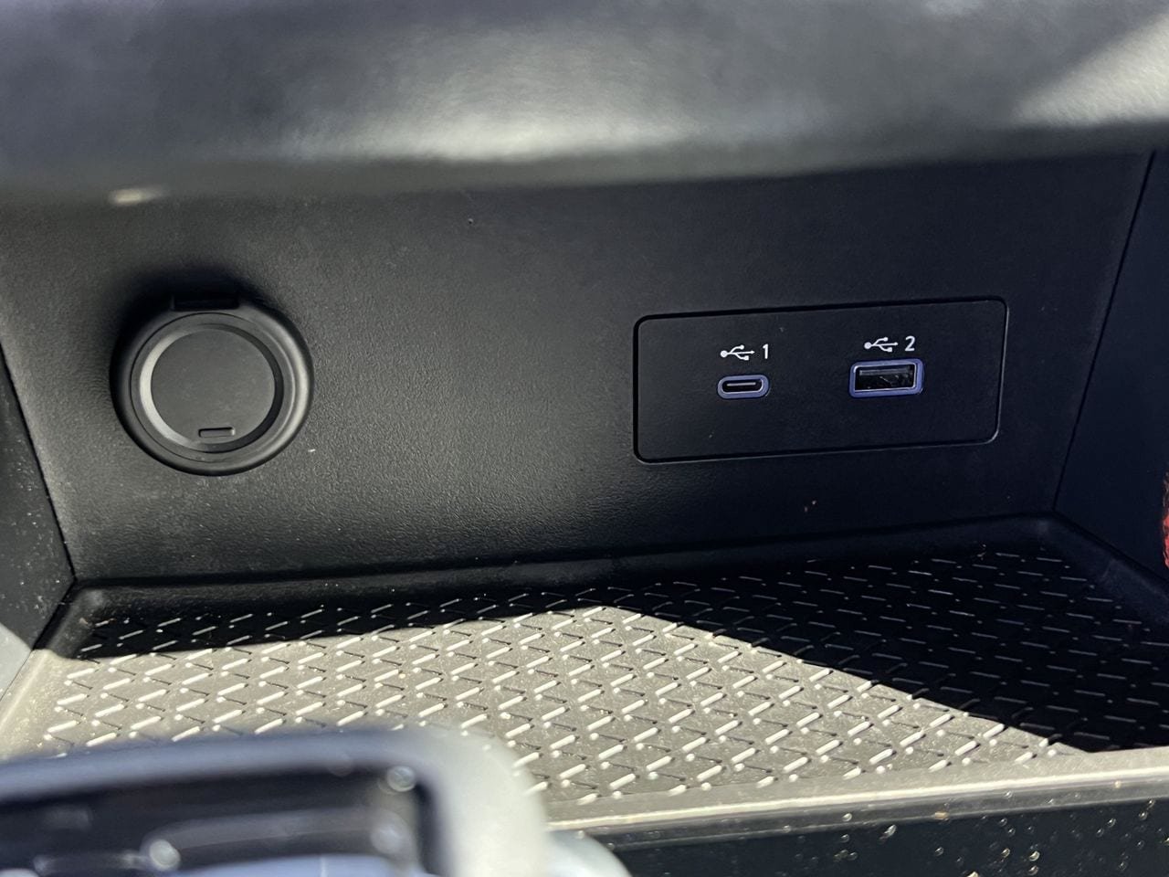 Used 2022 Nissan Pathfinder S FWD image 17